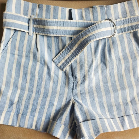Frame Denim Pants - Frame Size 6 blue and white striped linen shorts